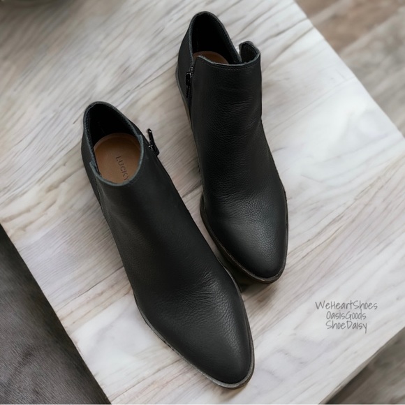 NIB Lucky Brand Sauci Almond Toe Block Heel Leather Ankle Booties Black 8.5M - Picture 3 of 12